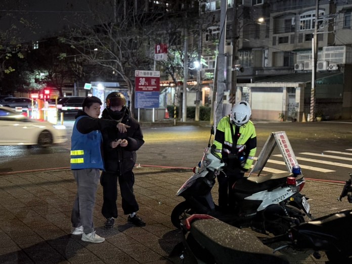桃園環警監聯手加強「靜桃」出動60人遏止噪音車擾民 68 118