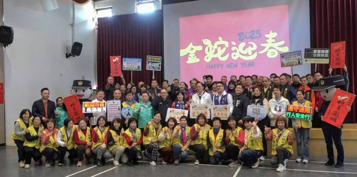 慰勞蘆竹警春節堅守崗位 張善政致贈慰勞金、禮券 69 563425