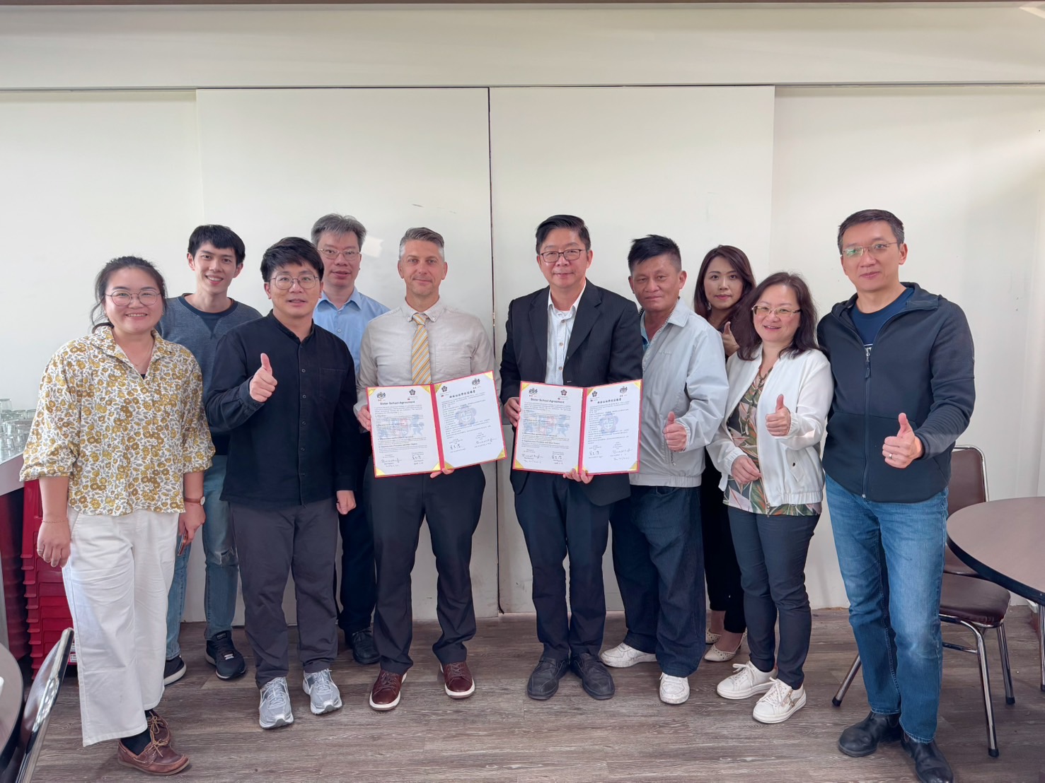 仁武高中與加拿大聖約翰中學簽訂姐妹校 推動國際教育合作
