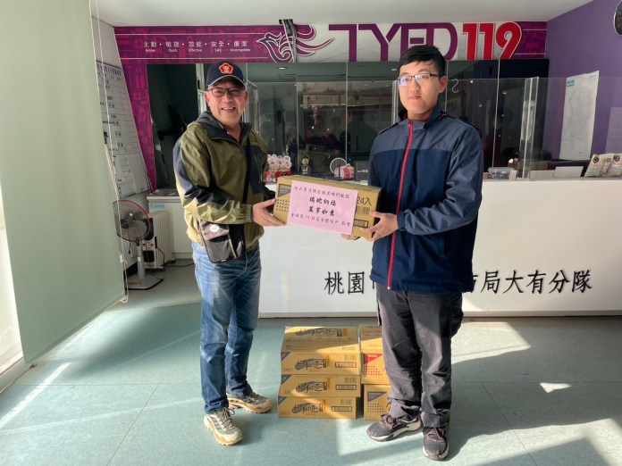 感念消防人員辛勞付出 社區捐贈桃消大有分隊物資 67 S 357351426