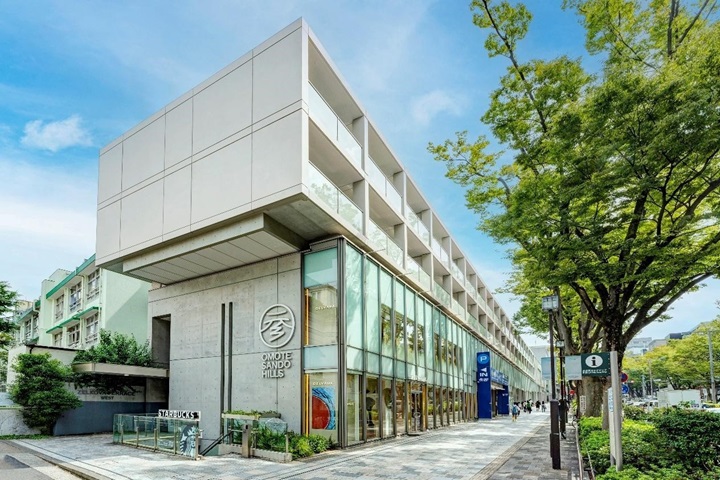 OMOTESANDO HILLS 是安藤忠雄所設計的清水混凝土建築之一。 圖:©OMOTESANDO HILLS/提供