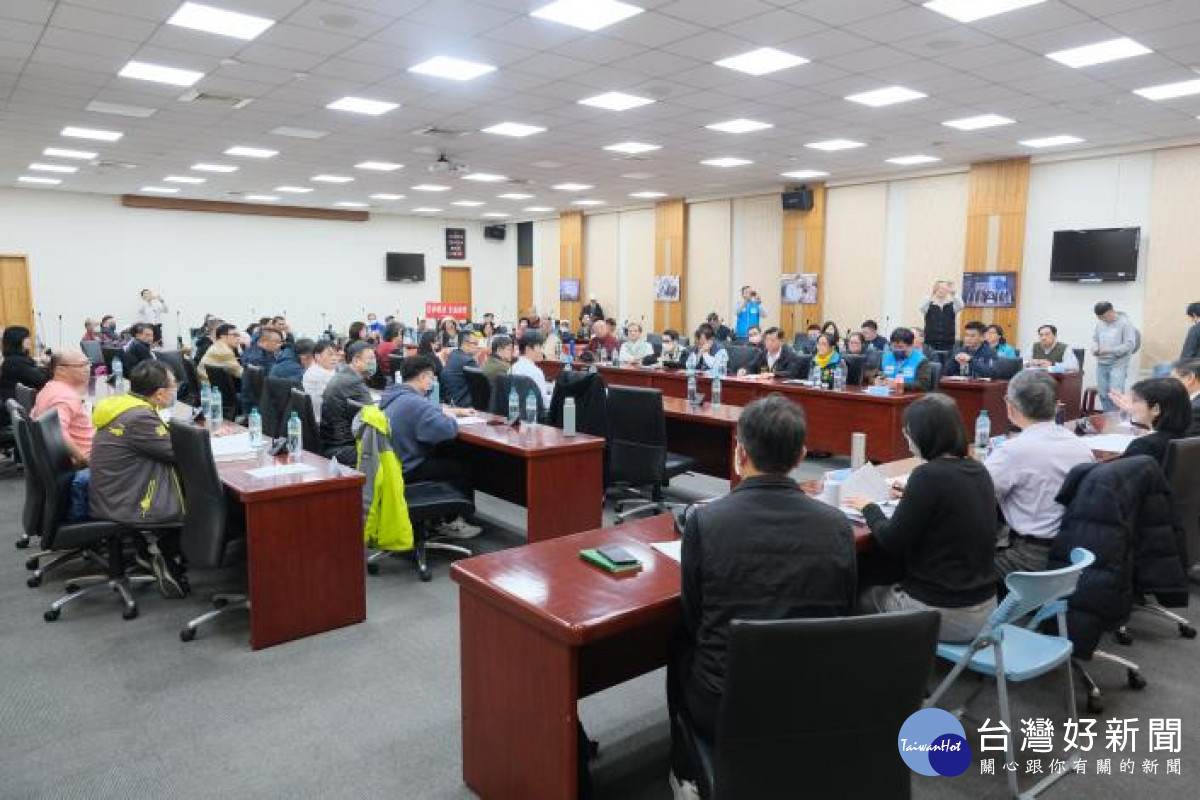縣府召開寶山水庫自救會徵收及補償措施相關會議。