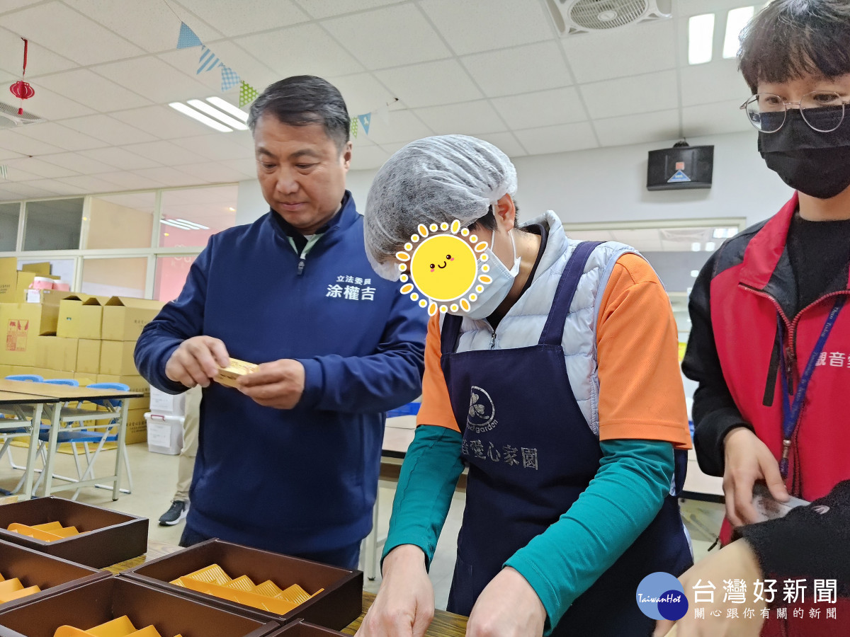 立委涂權吉率團參訪「觀音愛心家園」, 用行動支持在地身心障礙者。<br /><br />