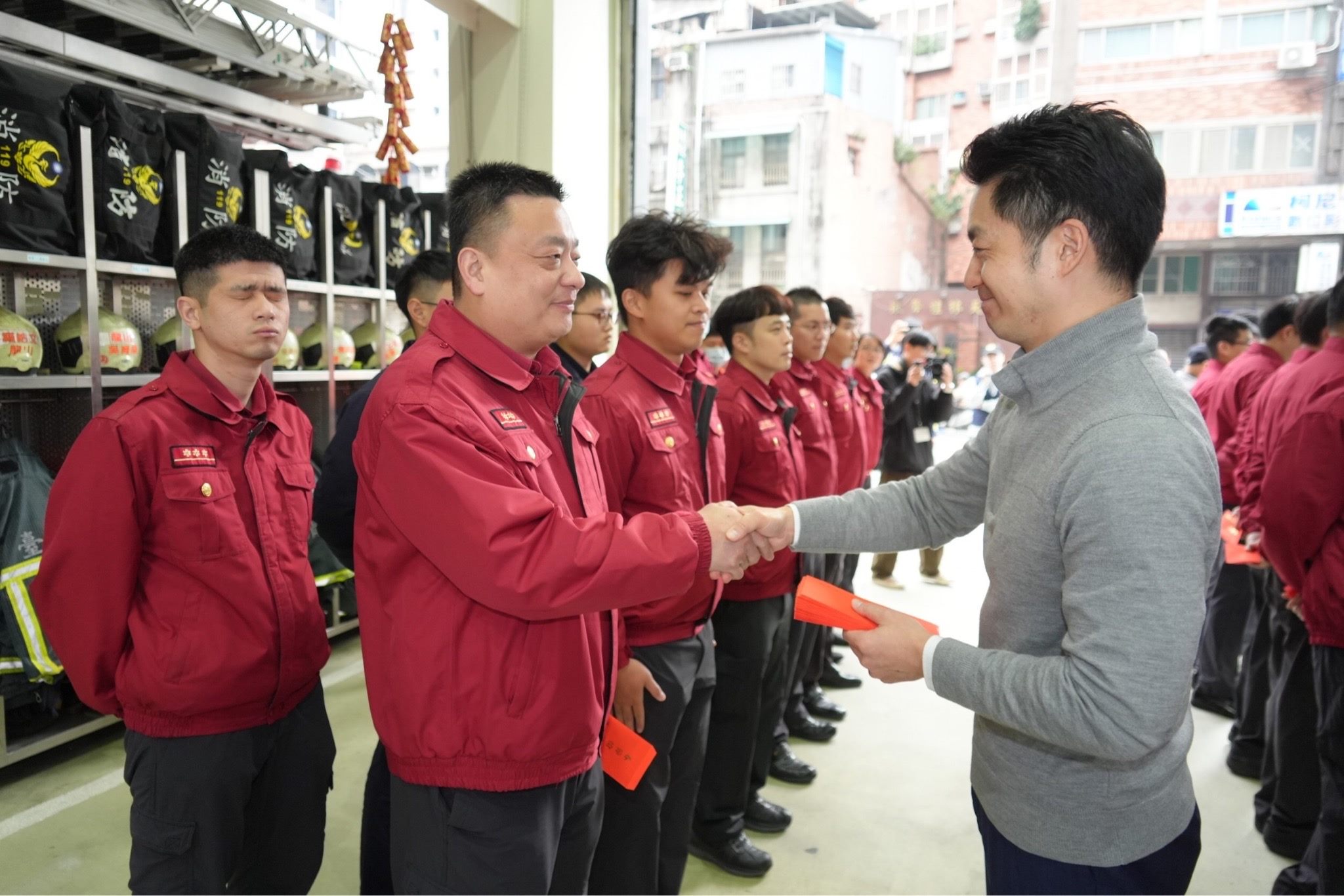 春節前夕慰問警消同仁 蔣萬安感謝守護城市與市民安全