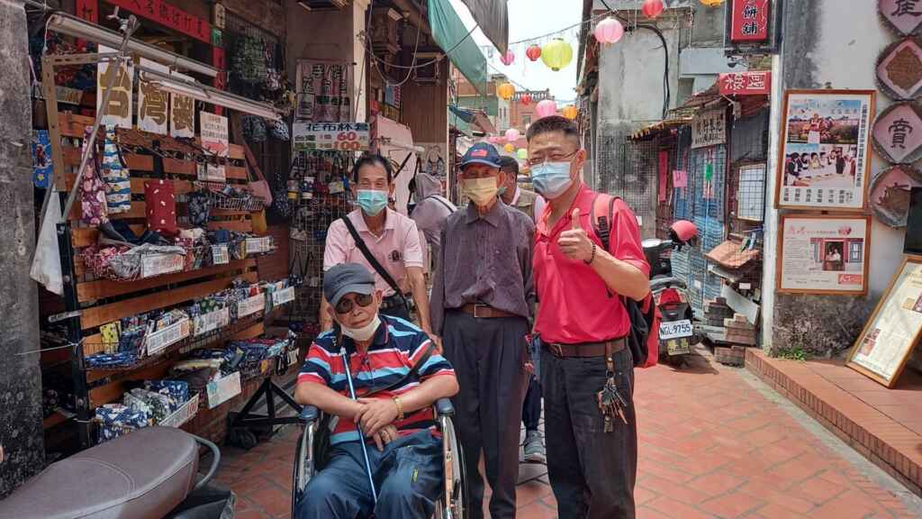▲鹿港老街巡禮。（記者林明佑翻攝）
