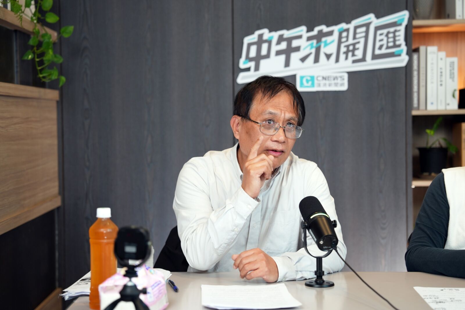 中午來開匯／評郭哲敏、柯文哲皆遇「無限抗告」　吳景欽：檢方起訴後都還在找證據 207