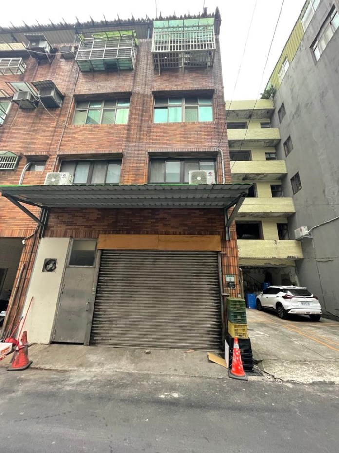 桃園分署拍賣會2/4登場 多座公寓、透天開放投標 93 桃園區公寓外觀 0