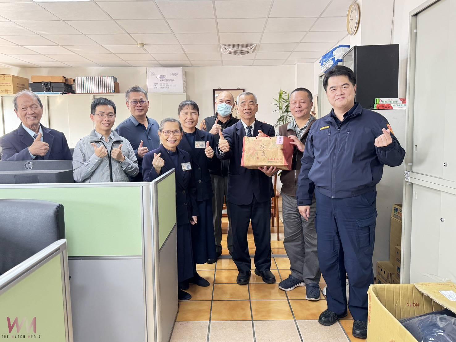 蛇我其誰!慈濟暖警心 春節慰問虎尾警分局 - https://www.watchmedia01.com