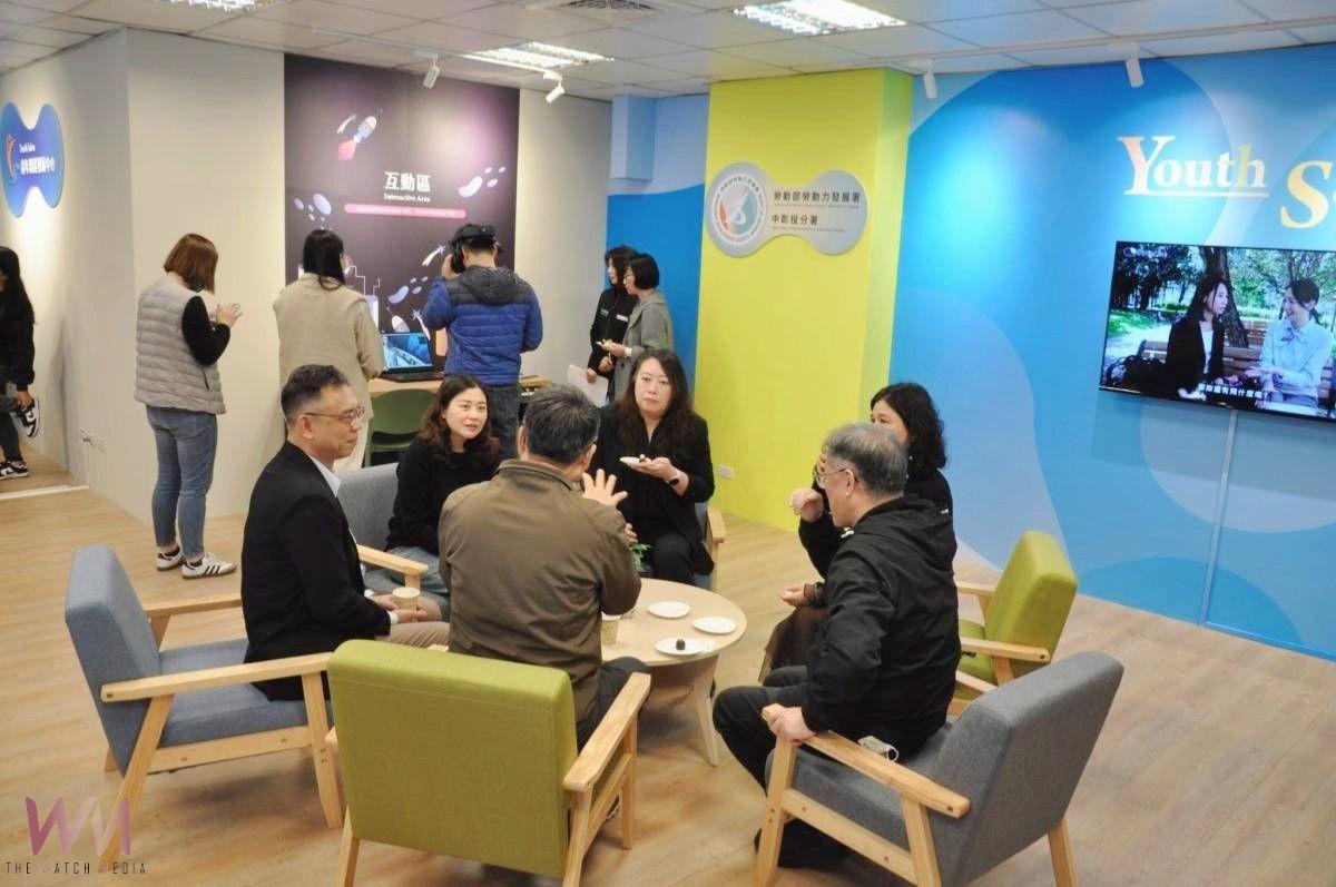 職涯導航新地標 中臺科大Youth Salon旗艦館正式啟用 - https://www.watchmedia01.com