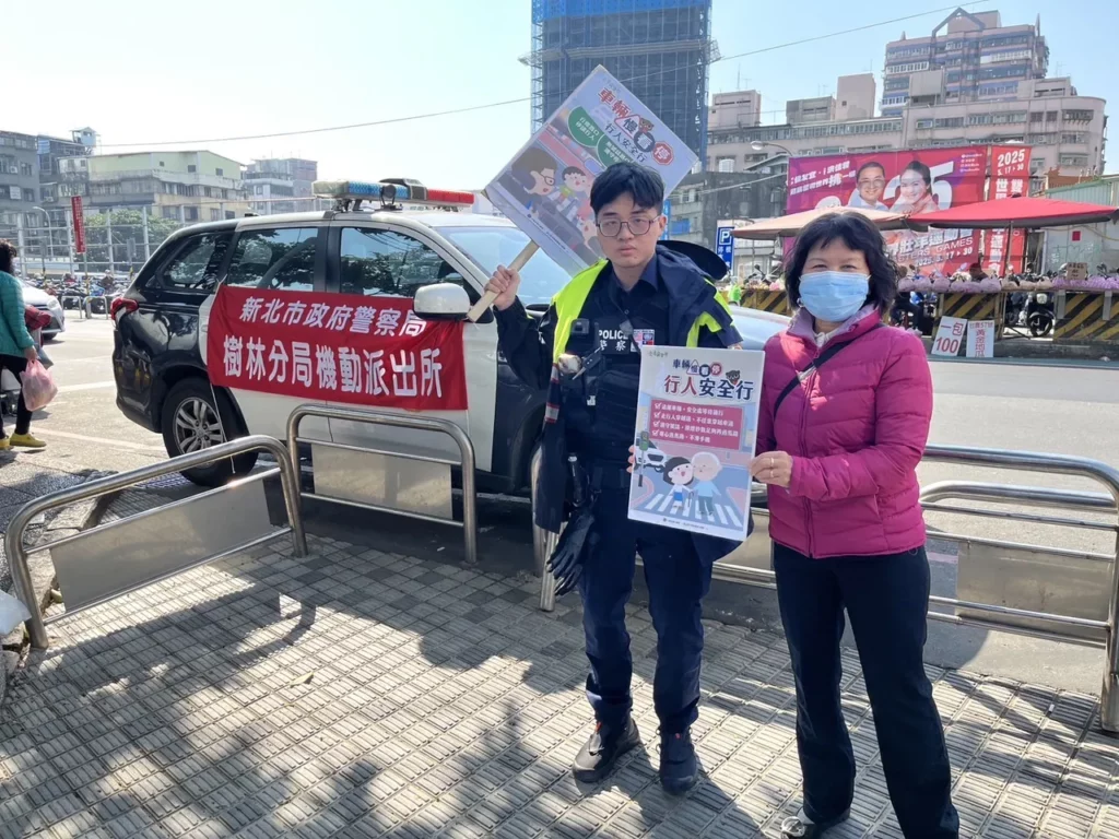 樹林分局特別於重要節日期間在轄內博愛街市場設置「機動派出所」