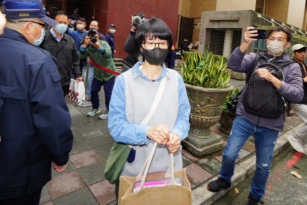 京華城案首開庭　彭振聲、邵琇珮認罪　李文宗不認辯為柯P做公關 219