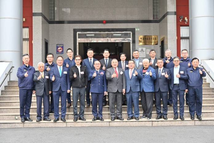 不動產公會助力維護治安 致贈桃園警局150萬慰問金 64 39042 0