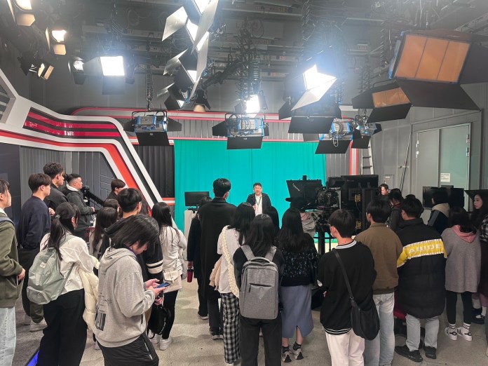 開南大學營隊培育媒體人才 新住民學子做新聞分享自身文化 71 S 20398149