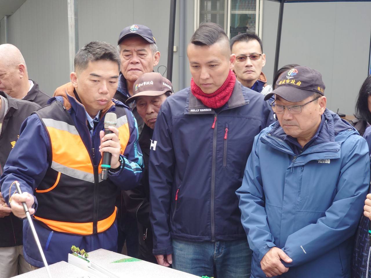 卓揆宣布凍結地方政府各項補助 國民黨新北市黨團批自摔碰瓷的政治操作 - https://www.watchmedia01.com