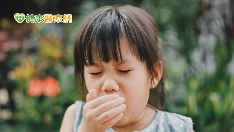 今年首例百日咳僅2個多月大!嬰幼兒尚未完整接種疫苗如何預防感染?