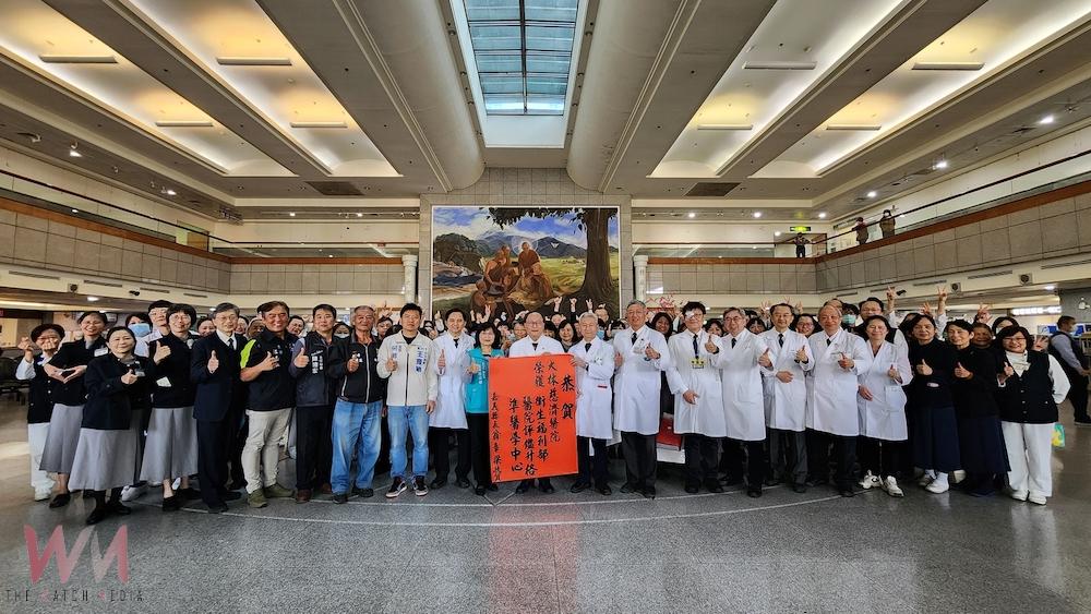 ▲大林慈濟醫院升格為準醫學中心,各界齊道賀。(圖/慈濟醫院提供)