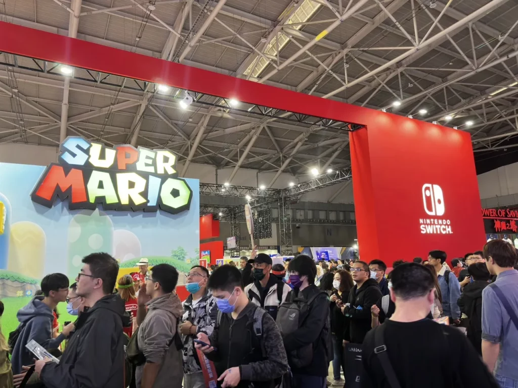 Nintendo 攤位玩家大排長龍