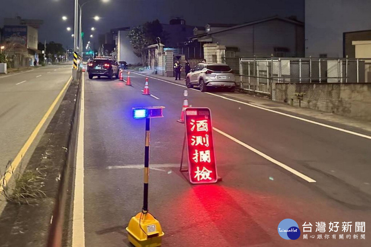 加強農春節期間治安維護,蘆竹警分局週末夜實施擴大臨檢。<br /><br />