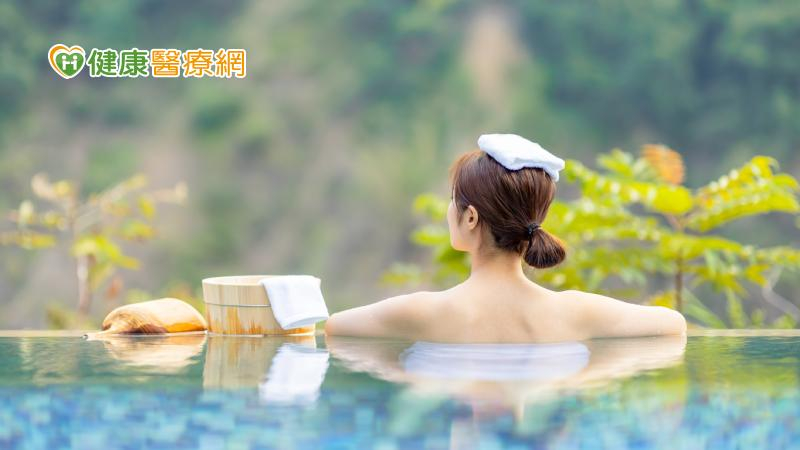 泡溫泉有眉角！不只冬天要留意心血管疾病風險　夏天也潛藏威脅