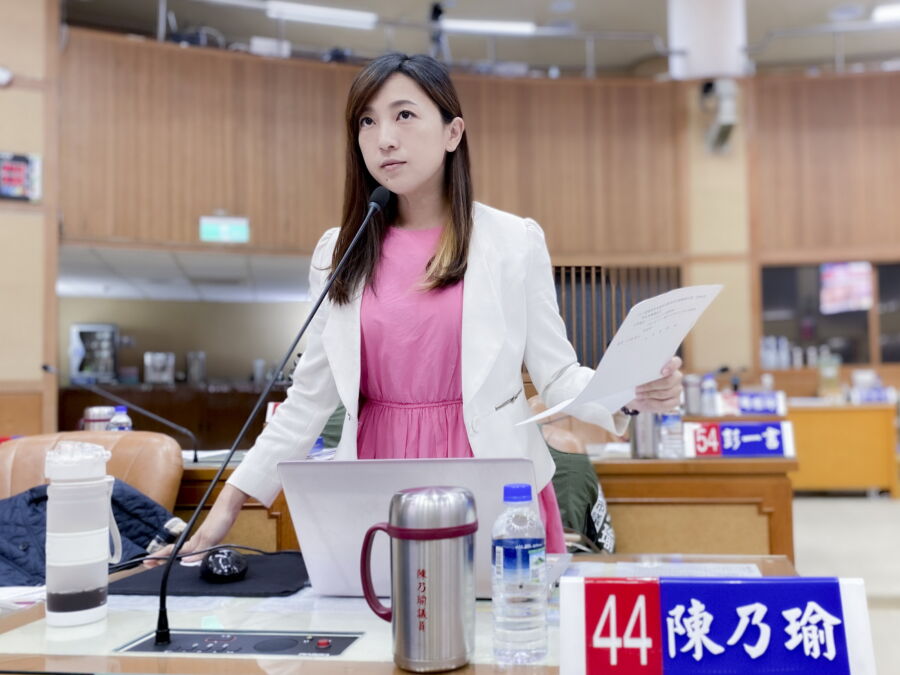 圖/新北市議員陳乃瑜表示,已要求市府應該多管齊下的強化消費者相關消保知識,讓市民朋友遠離消費的糾紛。(新北市議員陳乃瑜提供)