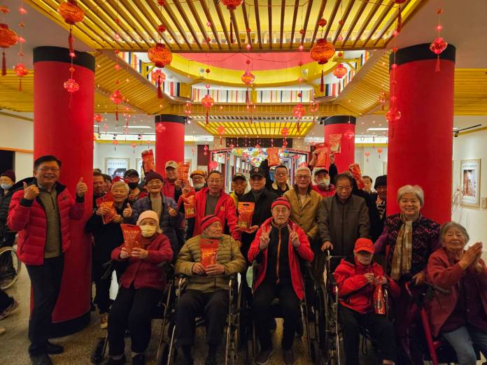桃園榮家煙花璀璨迎春 點亮長輩幸福時光 77 4554 1