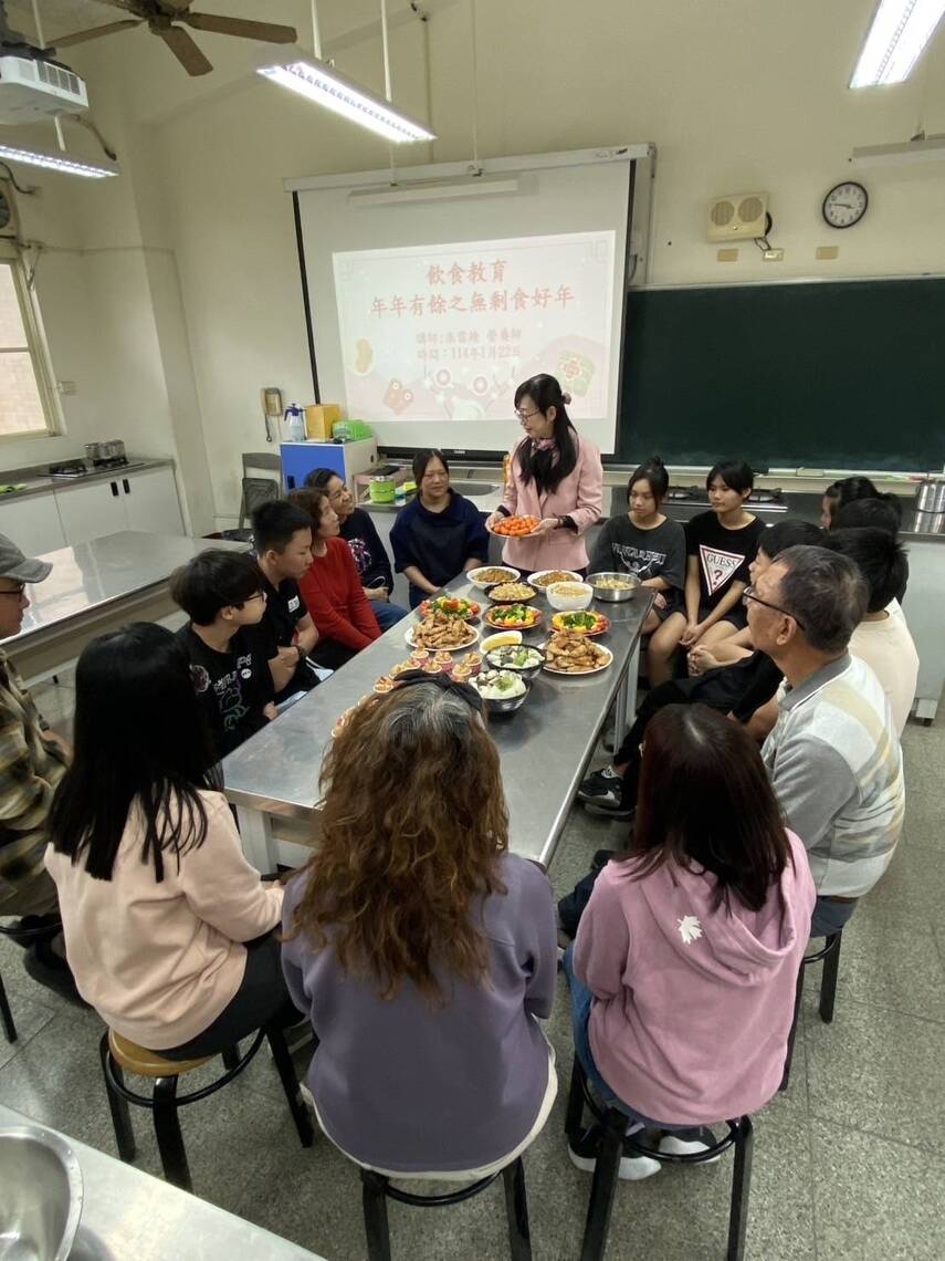 年菜自己做!彌陀國中寒假年菜體驗課 傳統文化入味感恩惜福