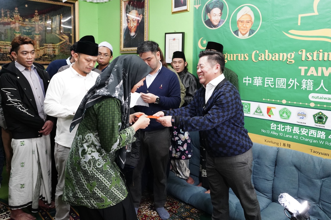 【有影】30年不間斷的愛心!石原慈善基金會創辦人石原智博年前會移工 發紅包 258 cnews124250126a05