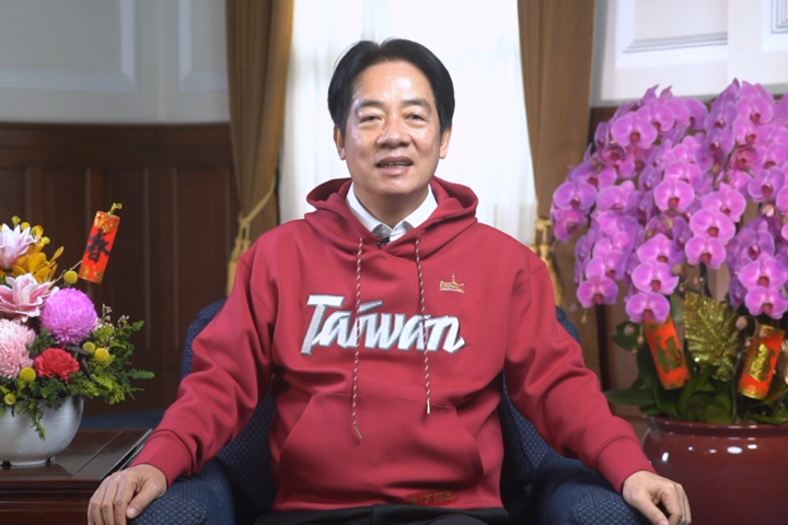 總統賴清德發表民國114年小年夜談話。圖/取自presidentialoffice《YouTube》官方頻道