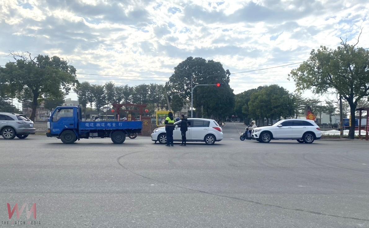 春節尖峰車流遇事故 西螺警方迅速排除交通險阻 - https://www.watchmedia01.com