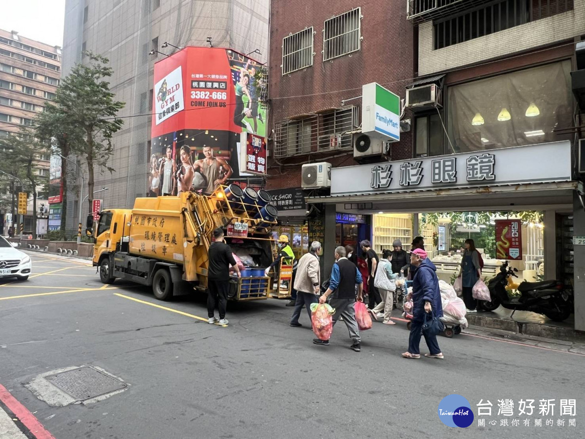 農曆過年前夕加強垃圾清運。