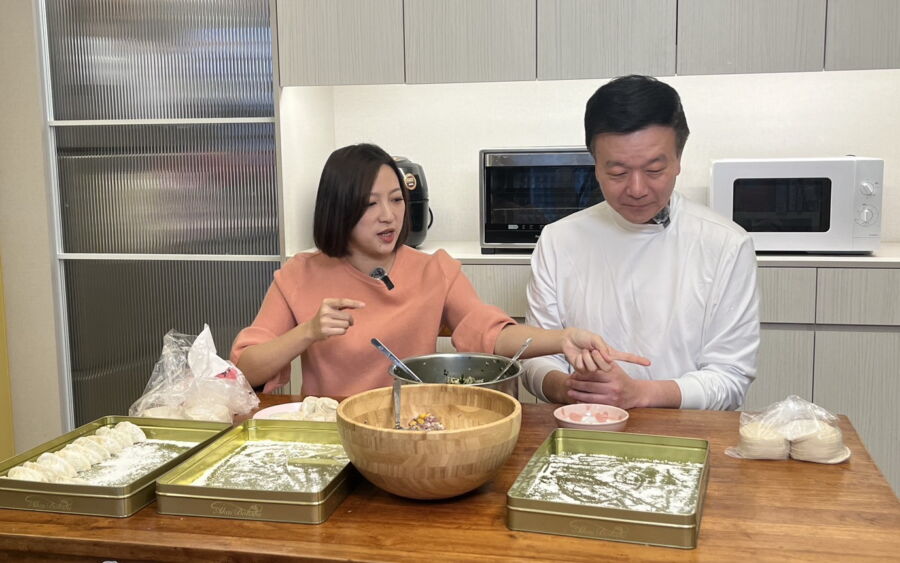 圖/新北市議員陳乃瑜與桃園市議員于北辰相約過年PK包水餃!(新北市議員陳乃瑜提供)