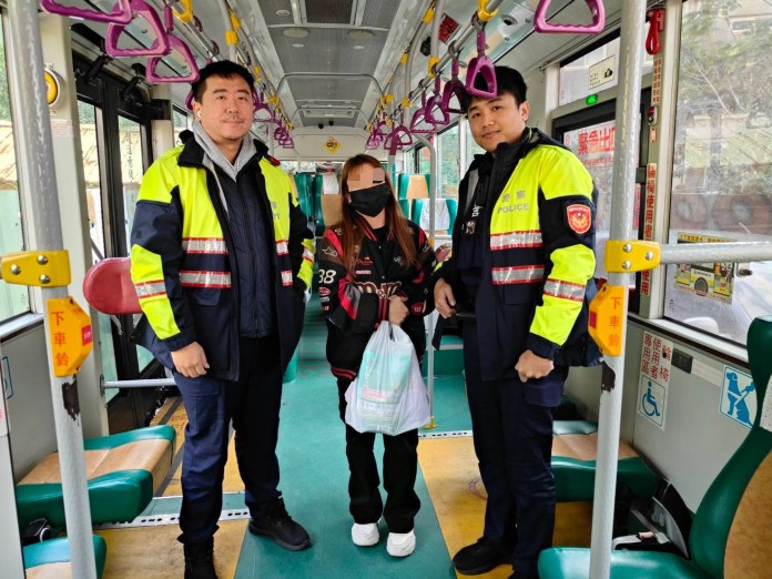 菲籍女移工慌張走進派出所 龍潭警火速解圍 61 S 1499269