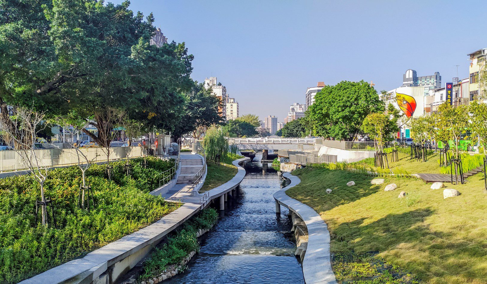 春節假期守護河川不打烊　中市水利局打造葫蘆墩圳燈展迎新春