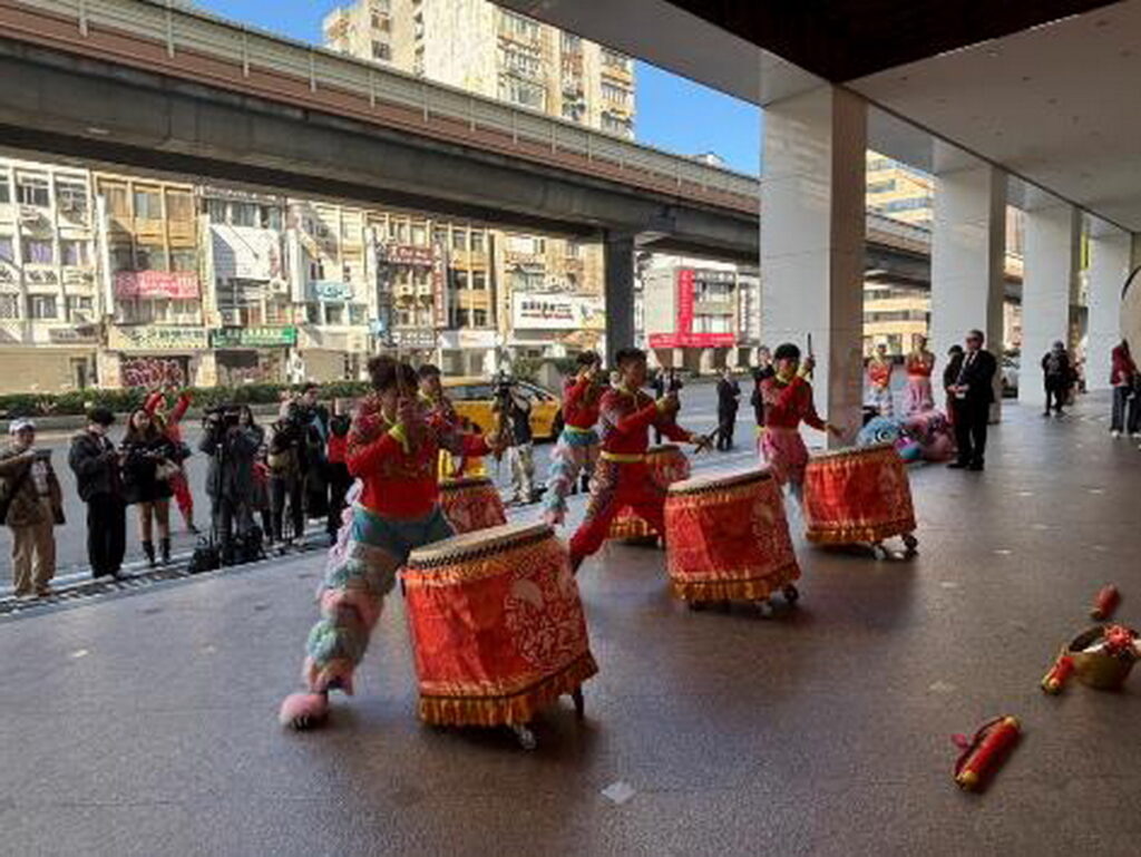氣勢磅礡擊鼓開門活動