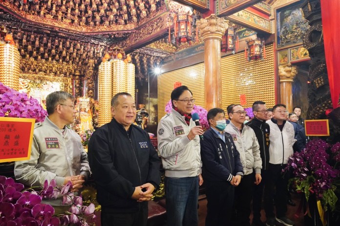 張善政桃園3宮廟參香 發福袋與民共享新春喜悅 80 56446 2