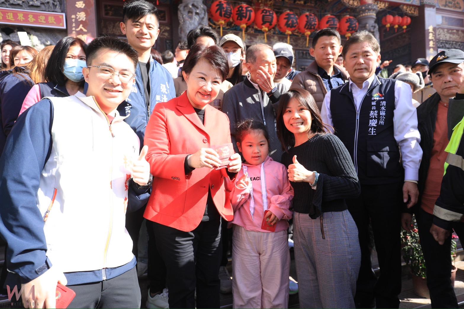 市長盧秀燕大年初一海線兩宮廟發紅包 期許台中持續蛻變與茁壯、更加幸福快樂 - https://www.watchmedia01.com