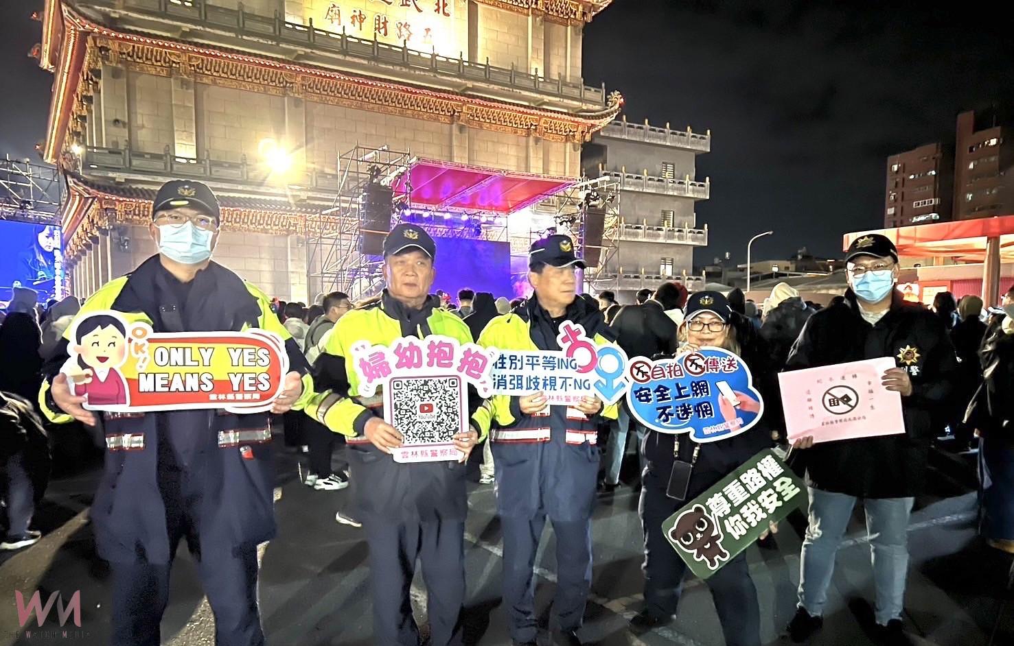 北港武德宮除夕夜湧人潮 警方總動員確保安全與順暢交通 - https://www.watchmedia01.com