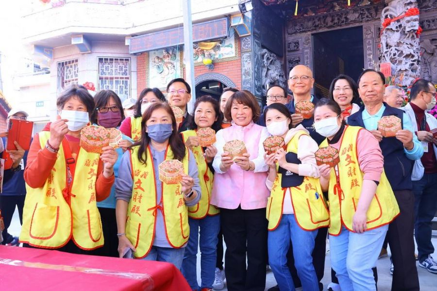 初二走春迎財氣!黃敏惠發送限量小紅包 祈願市民好運連連