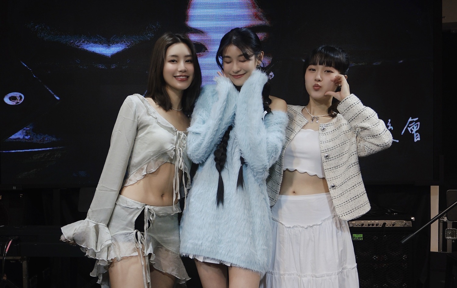 孫睿舉辦生日音樂會,昔日女團All-Range成員焱心、亭蘭驚喜現身,重溫女團經典歌曲。 (圖/唱戲世界娛樂 提供)