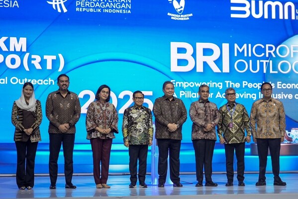 Prominent government officials, including Finance Minister Sri Mulyani Indrawati and Coordinating Minister for Economic Affairs Airlangga Hartarto, join other esteemed leaders at the official launch of BRI UMKM EXPO(RT) 2025 and Microfinance Outlook Prominent government officials, including Finance Minister Sri Mulyani Indrawati and Coordinating Minister for Economic Affairs Airlangga Hartarto, join other esteemed leaders at the official launch of BRI UMKM EXPO(RT) 2025 and Microfinance Outlook