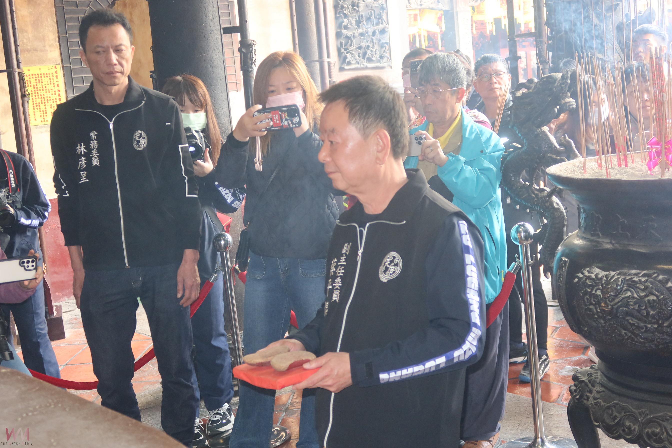(有影片)/鹿港天后宮行業運勢籤揭曉 土木建築業抽中上上籤 預示景氣大好 - https://www.watchmedia01.com