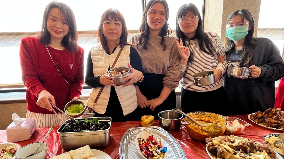 一家一菜相揪回娘家 苗栗新住民齊團圓迎財神