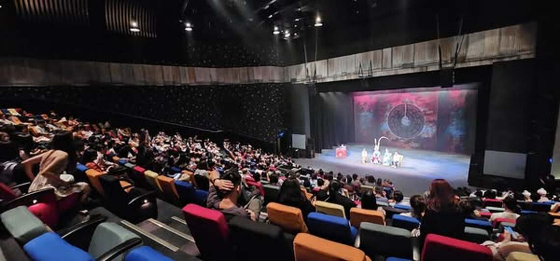 在吉隆坡欣賞國劇 雷女士寫一段淵源