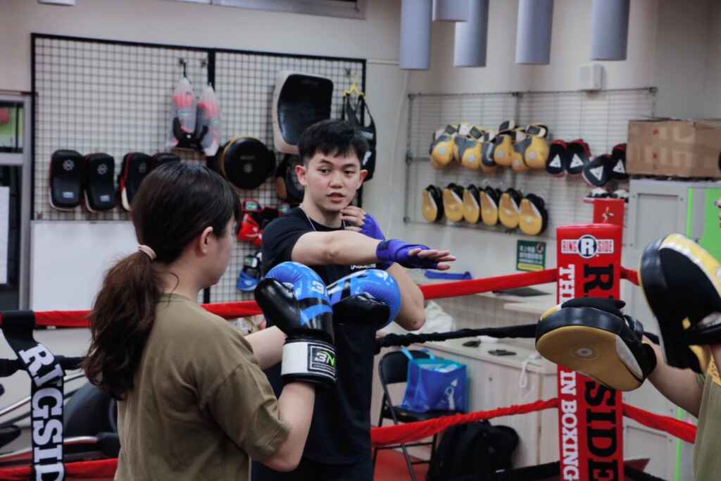 臺南市永華國民運動中心推出年節「蛇到永華運動趣」系列活動，年節甩油拳擊課。