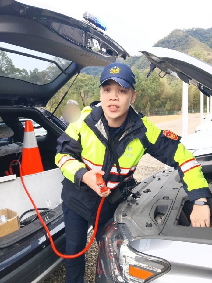 過年泡溫泉1原因無法返家 大溪警及時解圍 58 S 236077085