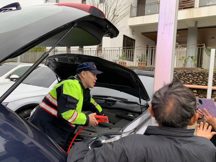 過年泡溫泉1原因無法返家 大溪警及時解圍 59 S 236077083 0