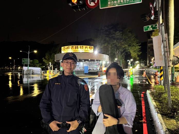 越籍女大生錯過末班車徬徨無助 桃園暖警護送平安返校 58 2076145 0