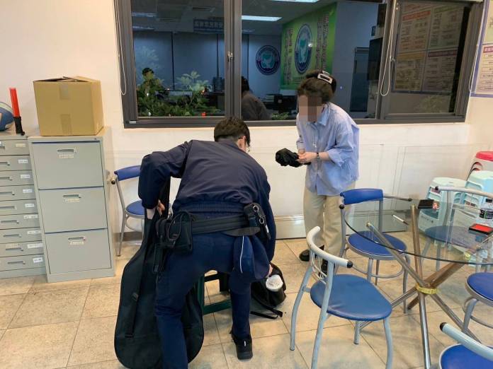 越籍女大生錯過末班車徬徨無助 桃園暖警護送平安返校 59 2076144 0