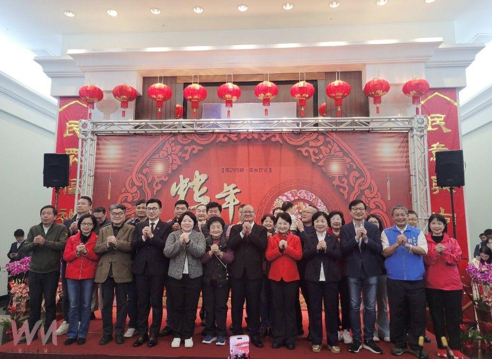 台中市議會新春團拜 市長盧秀燕率市府團隊祝賀:議政昌隆、府會和諧 - https://www.watchmedia01.com
