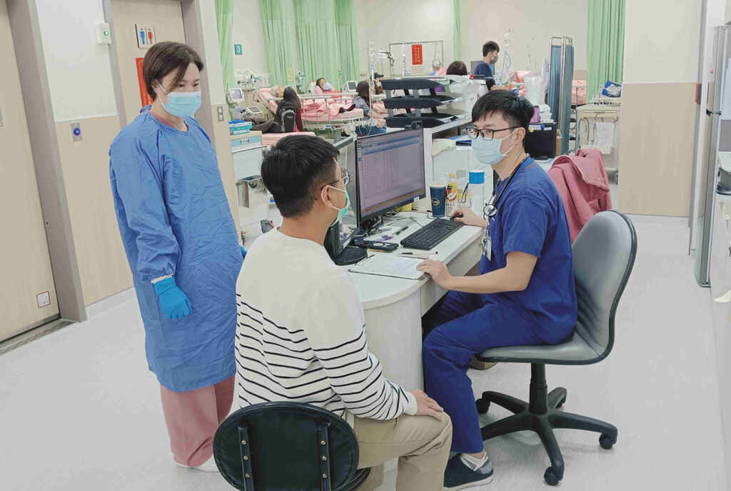 ▲漢基急診室由彰基總院派駐急診醫師看診。（彰化基督教醫院提供）